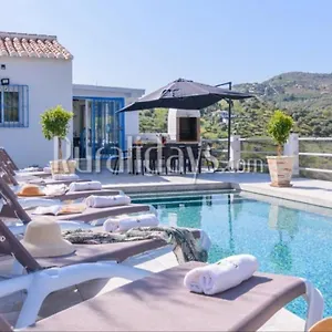 https://finca-las-caas.1costadelsol.com